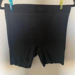 SKIMS boxer shorts black